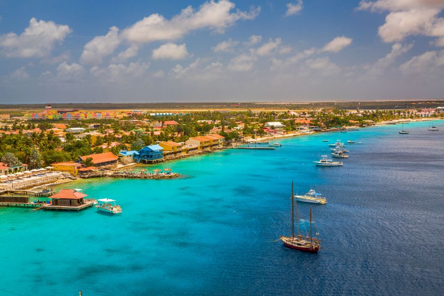 Solo Traveller's Guide to Unforgettable Activities in Bonaire